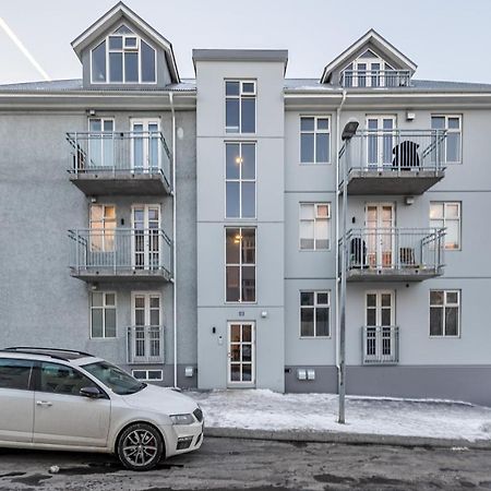 Downtown Reykjavik Luxury Apartments ภายนอก รูปภาพ