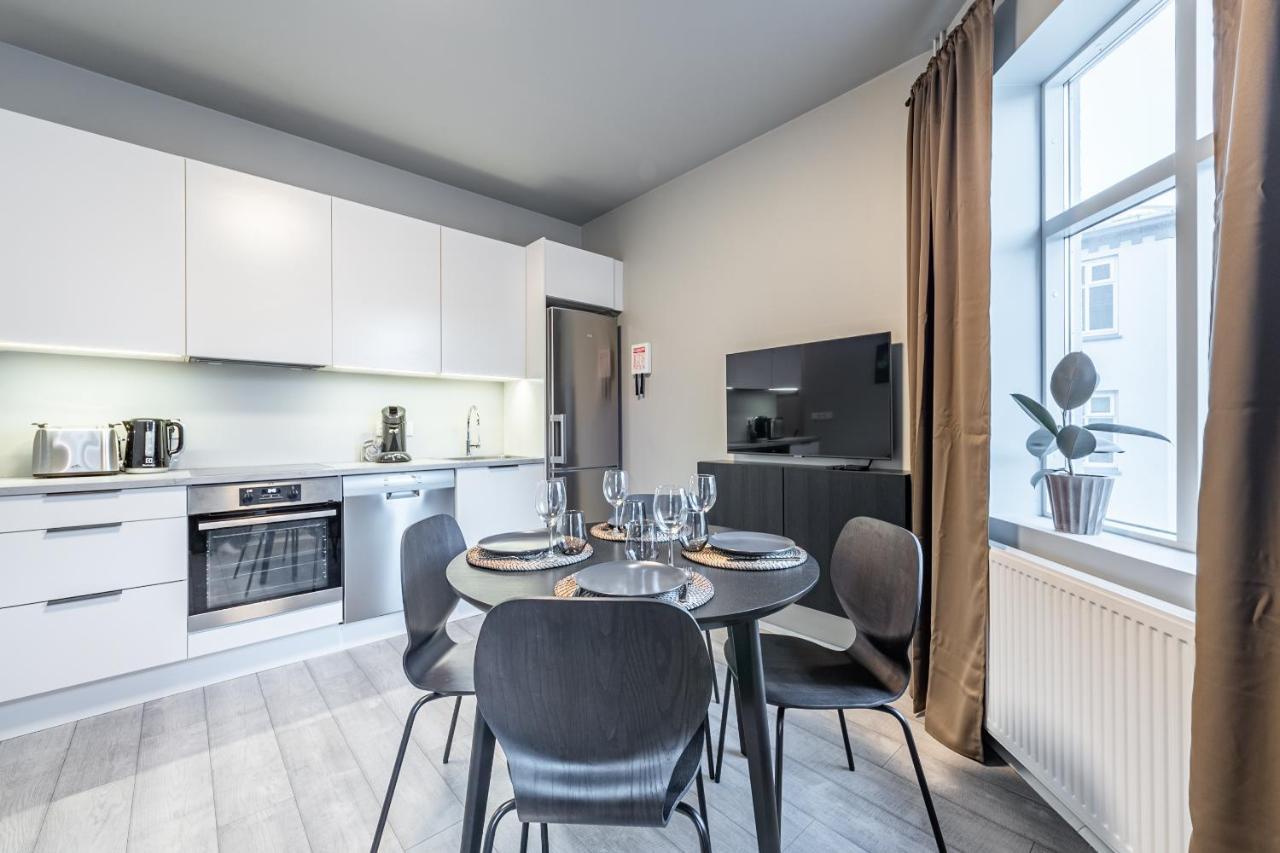 Downtown Reykjavik Luxury Apartments ภายนอก รูปภาพ