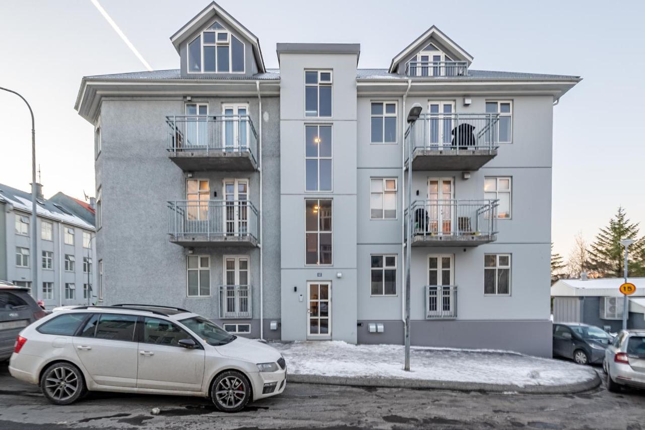 Downtown Reykjavik Luxury Apartments ภายนอก รูปภาพ