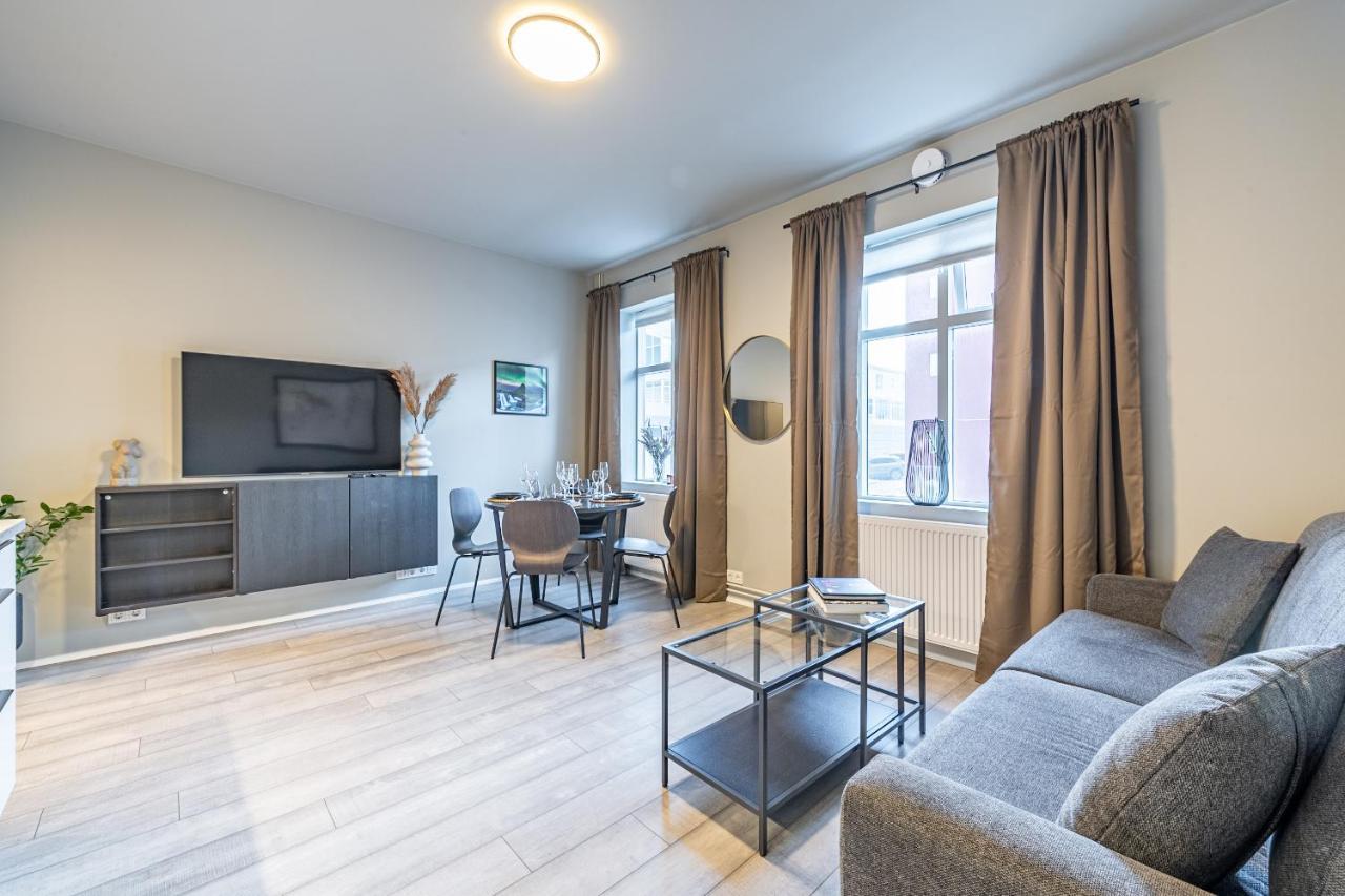Downtown Reykjavik Luxury Apartments ภายนอก รูปภาพ