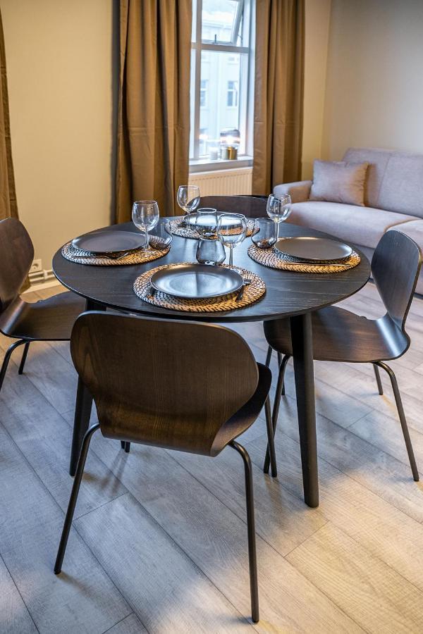 Downtown Reykjavik Luxury Apartments ภายนอก รูปภาพ