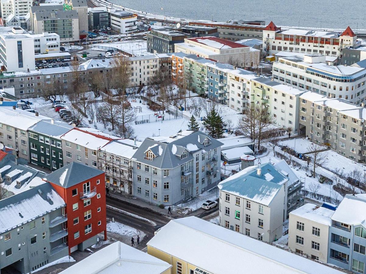 Downtown Reykjavik Luxury Apartments ภายนอก รูปภาพ