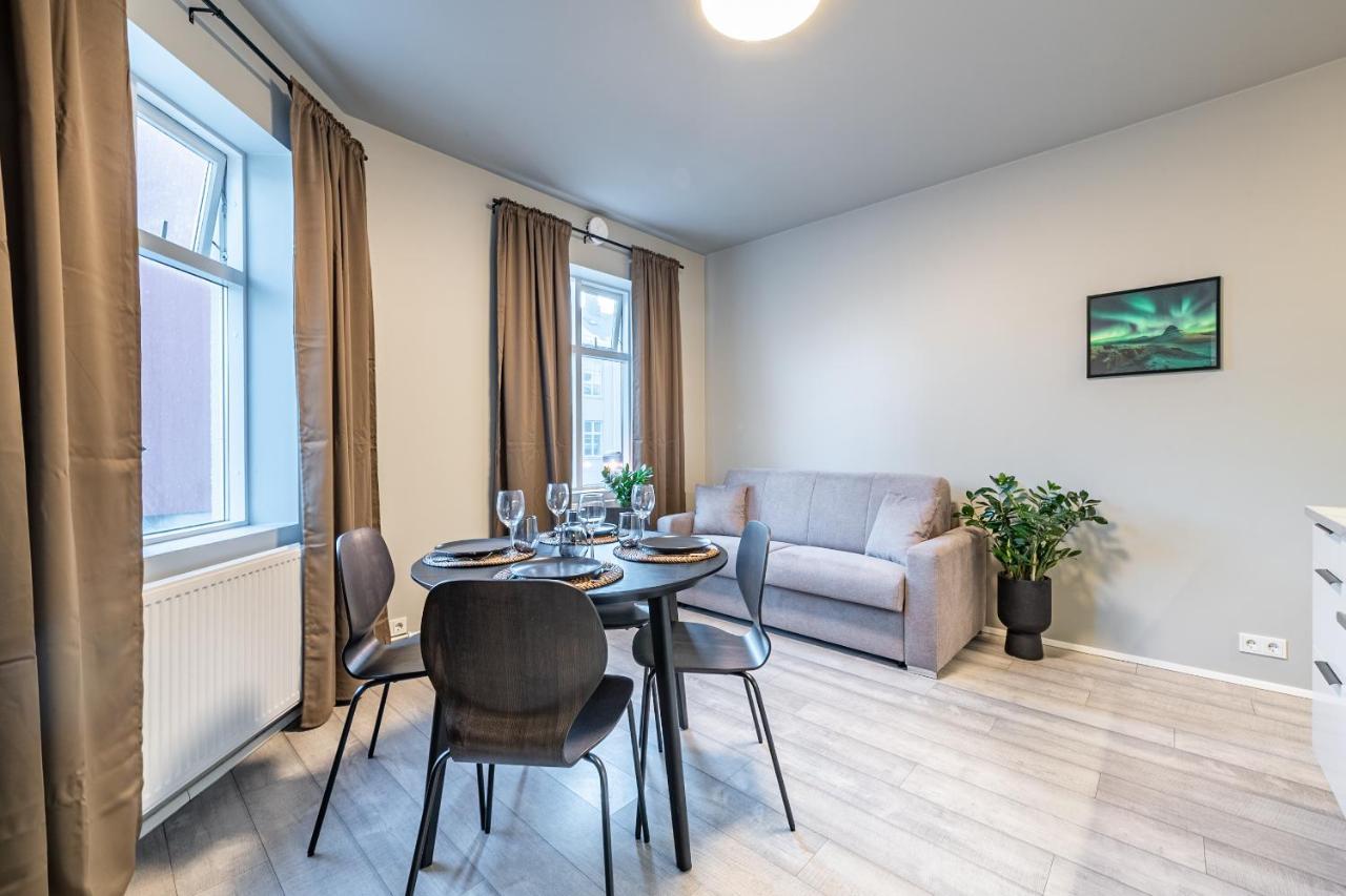 Downtown Reykjavik Luxury Apartments ภายนอก รูปภาพ
