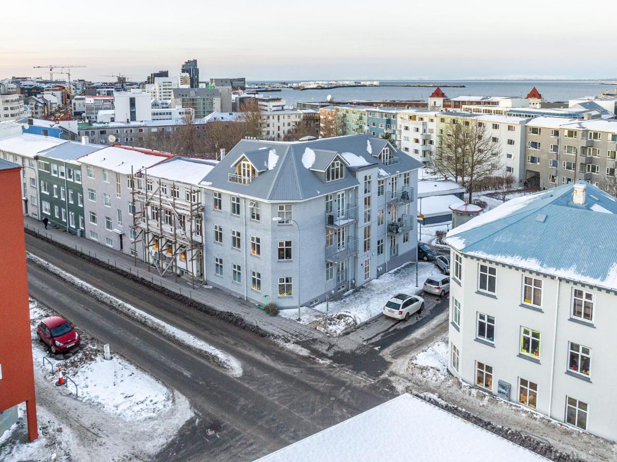 Downtown Reykjavik Luxury Apartments ภายนอก รูปภาพ
