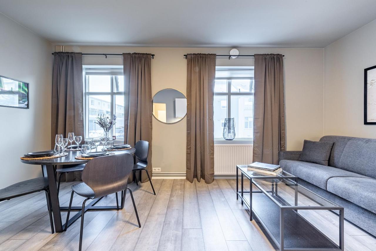 Downtown Reykjavik Luxury Apartments ภายนอก รูปภาพ