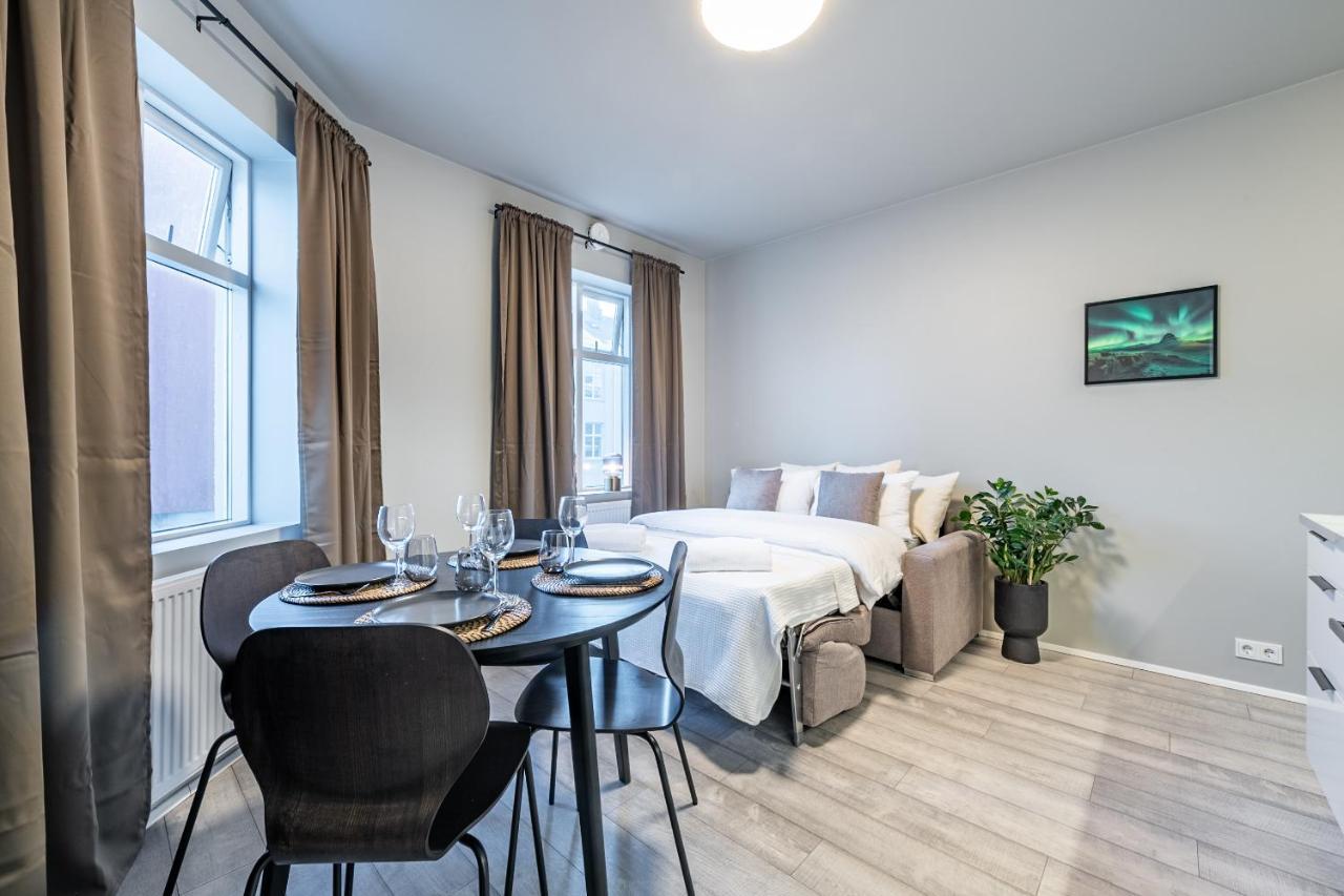 Downtown Reykjavik Luxury Apartments ภายนอก รูปภาพ