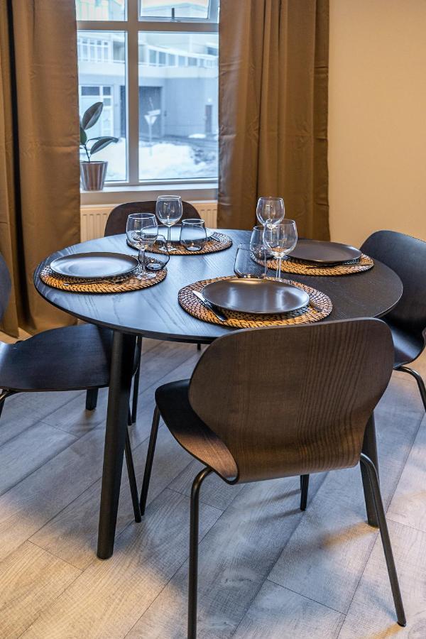 Downtown Reykjavik Luxury Apartments ภายนอก รูปภาพ