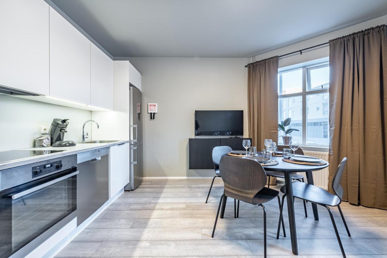 Downtown Reykjavik Luxury Apartments ภายนอก รูปภาพ