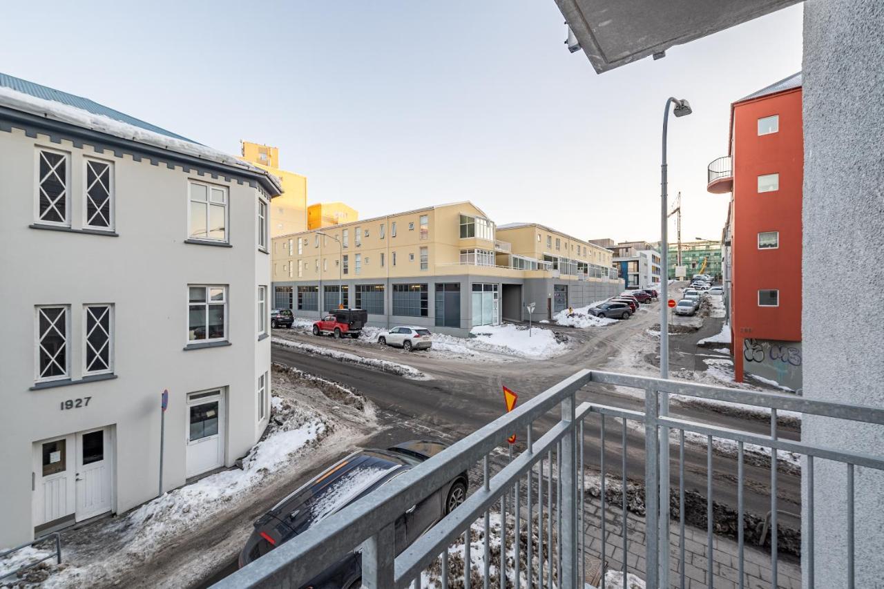Downtown Reykjavik Luxury Apartments ภายนอก รูปภาพ