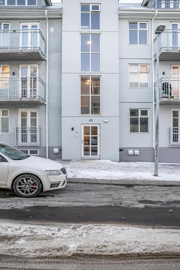 Downtown Reykjavik Luxury Apartments ภายนอก รูปภาพ